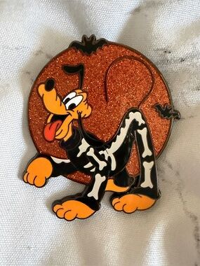 Disney | NWOT Pluto Halloween Pin